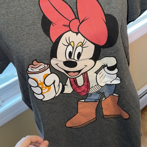 BRAND NEW WOMENS DISBEY T-SHIRT FOR SALE SIZE LARGE MINNIE MOUSE - Picture 6 of 6